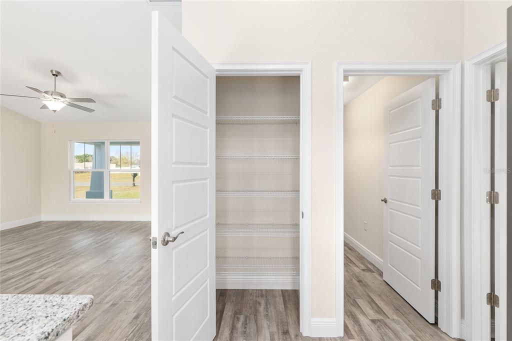 待售: $279,000 (3 贝兹, 2 浴室, 1453 平方英尺)