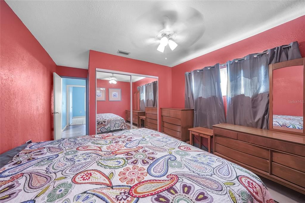 На продажу: $200,000 (2 спален, 2 ванн, 1255 Квадратных фут)