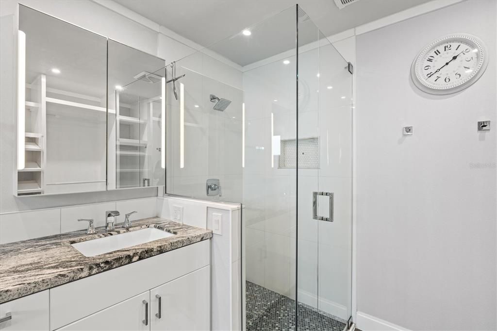 待售: $499,900 (3 贝兹, 2 浴室, 1705 平方英尺)