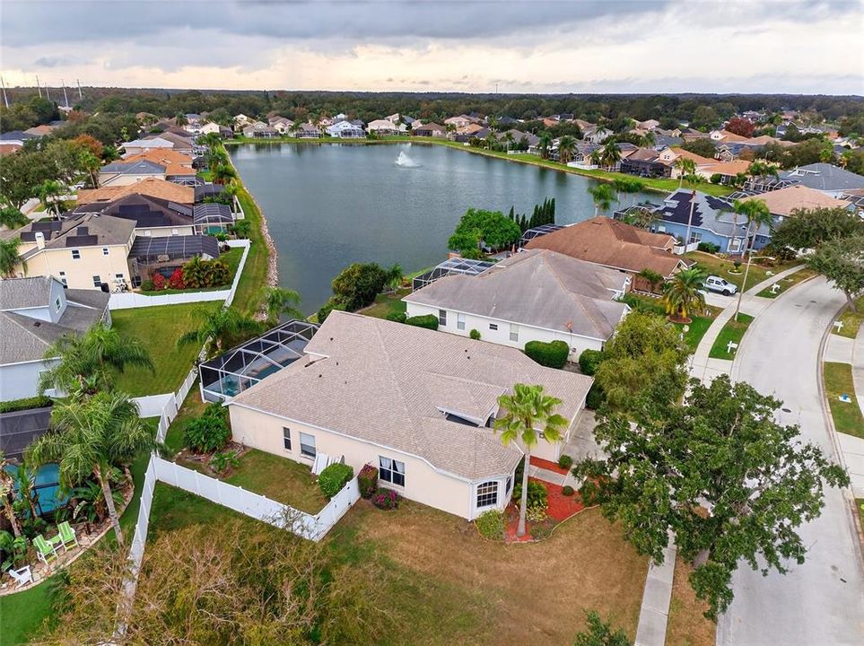 En Venta: $584,900 (4 camas, 4 baños, 3078 Pies cuadrados)