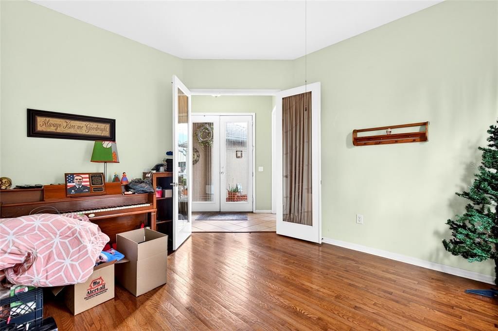 En Venta: $584,900 (4 camas, 4 baños, 3078 Pies cuadrados)