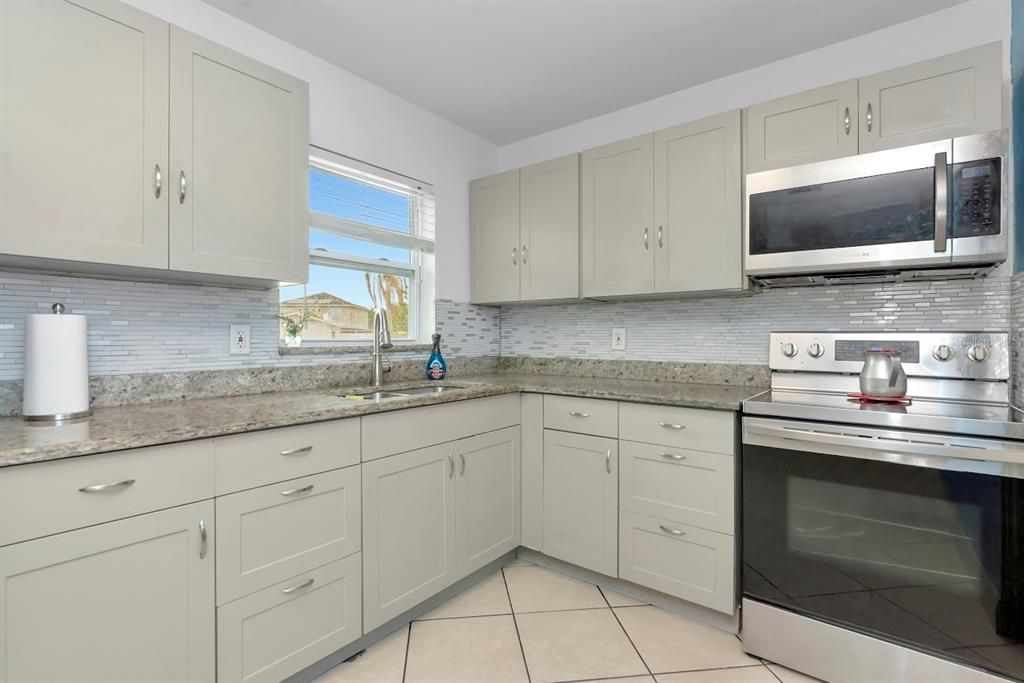 待售: $485,000 (3 贝兹, 2 浴室, 1243 平方英尺)