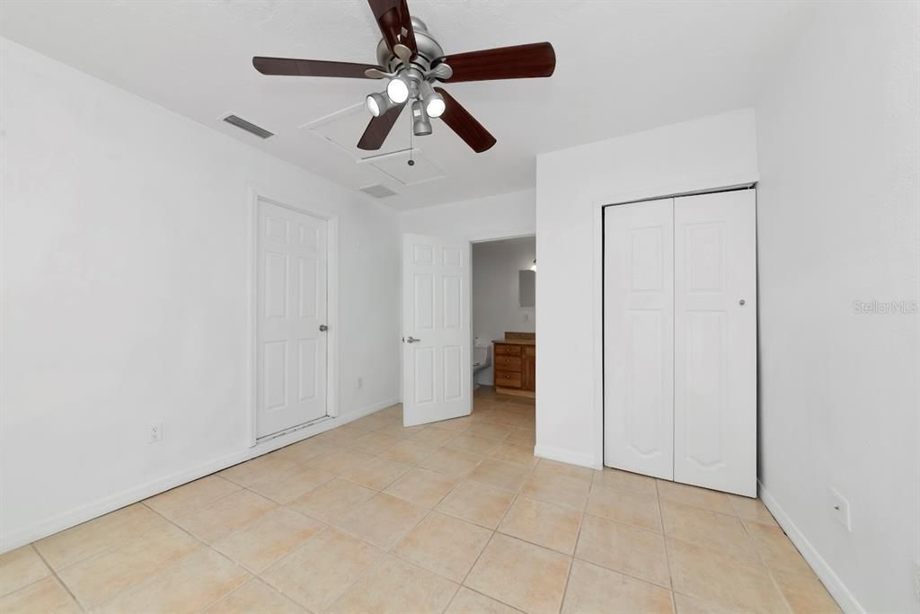 待售: $485,000 (3 贝兹, 2 浴室, 1243 平方英尺)