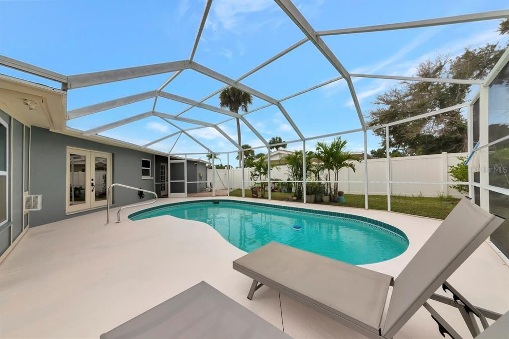 待售: $485,000 (3 贝兹, 2 浴室, 1243 平方英尺)