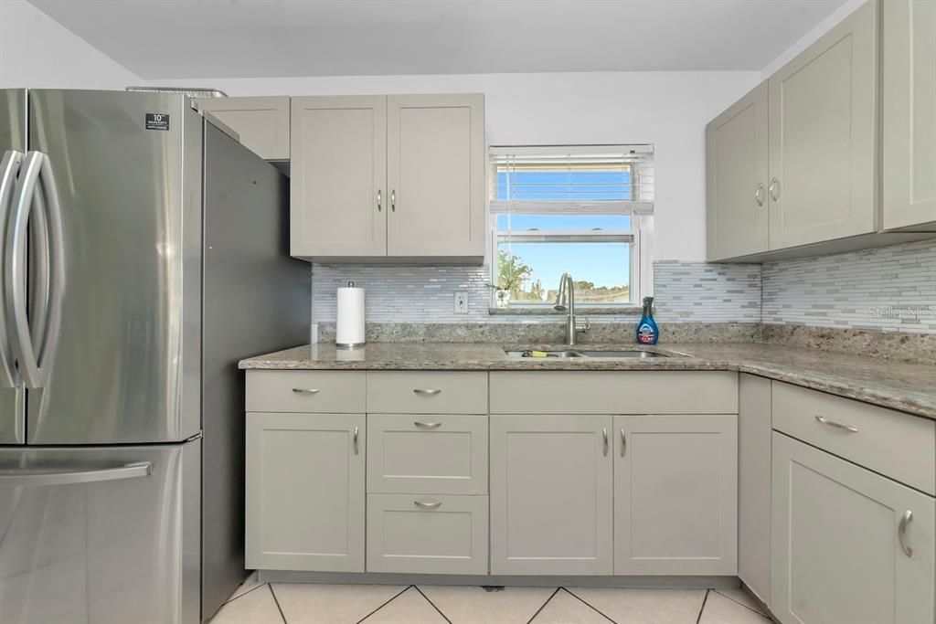 待售: $485,000 (3 贝兹, 2 浴室, 1243 平方英尺)