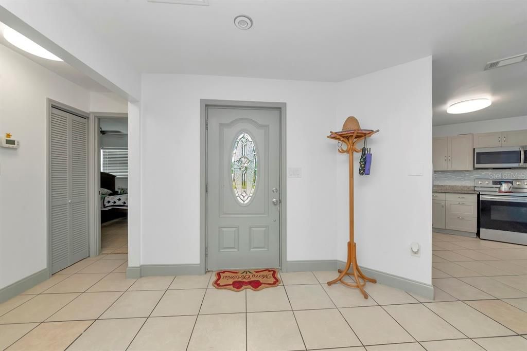 待售: $485,000 (3 贝兹, 2 浴室, 1243 平方英尺)