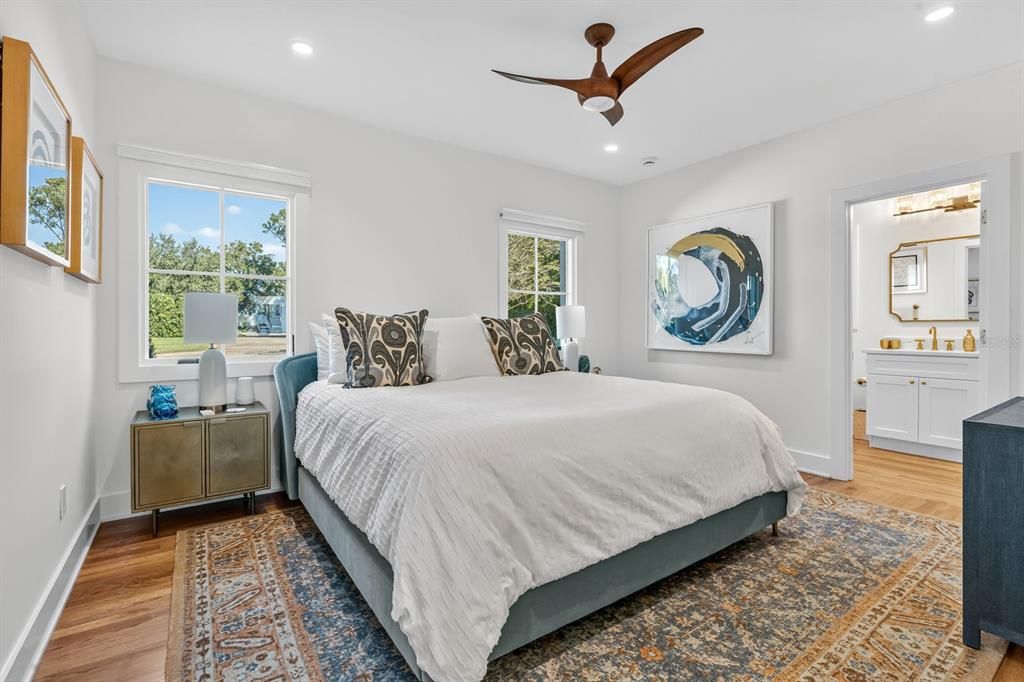 For Sale: $1,975,000 (3 beds, 3 baths, 2351 Square Feet)