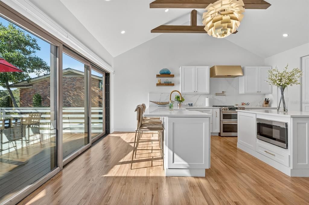 For Sale: $1,975,000 (3 beds, 3 baths, 2351 Square Feet)