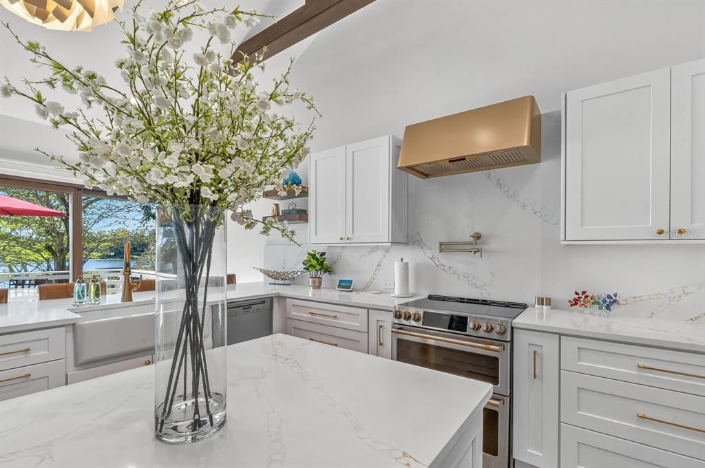 For Sale: $1,975,000 (3 beds, 3 baths, 2351 Square Feet)