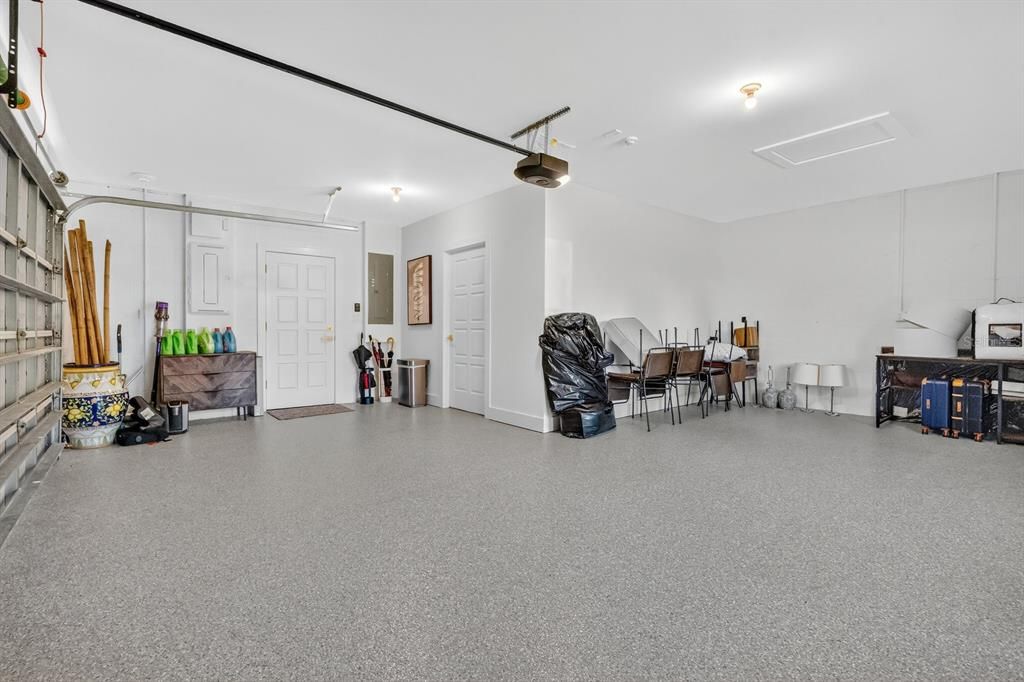 For Sale: $1,975,000 (3 beds, 3 baths, 2351 Square Feet)