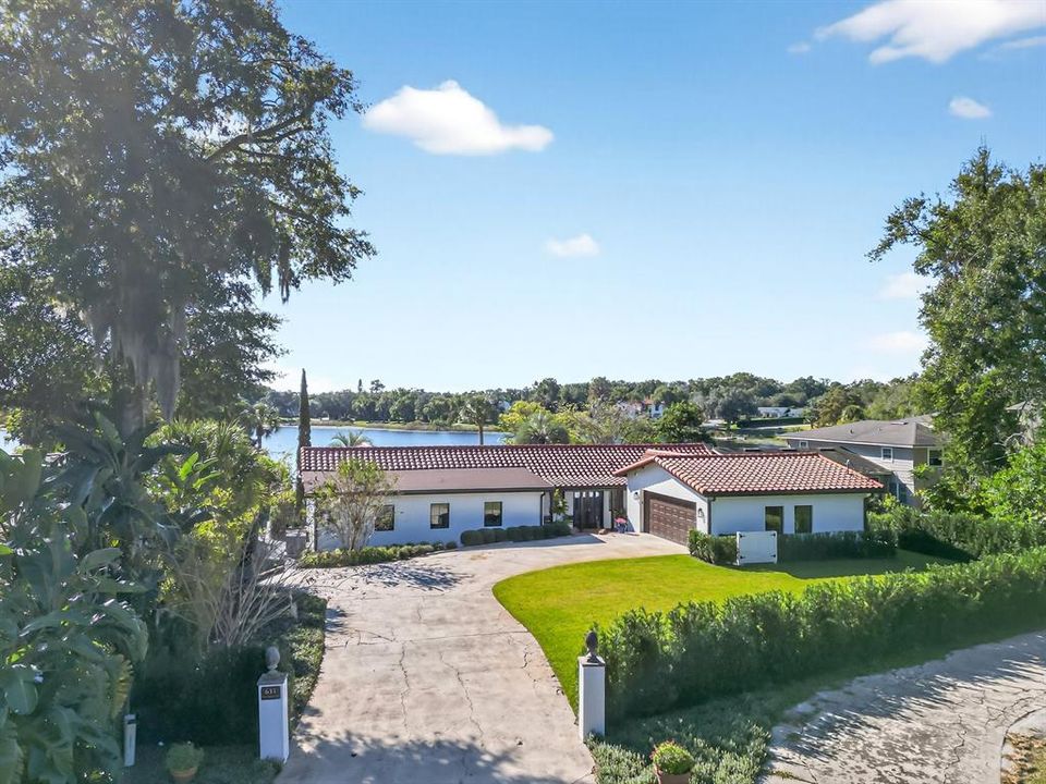 For Sale: $1,975,000 (3 beds, 3 baths, 2351 Square Feet)