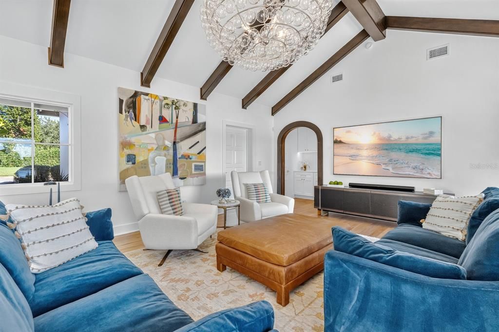 For Sale: $1,975,000 (3 beds, 3 baths, 2351 Square Feet)