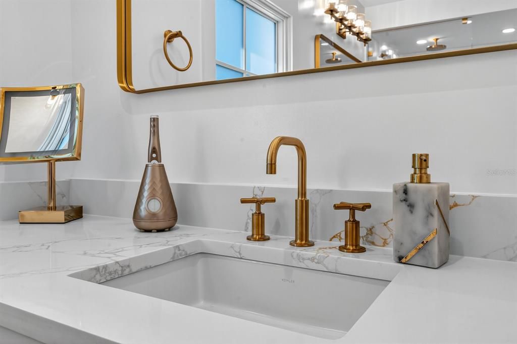 For Sale: $1,975,000 (3 beds, 3 baths, 2351 Square Feet)