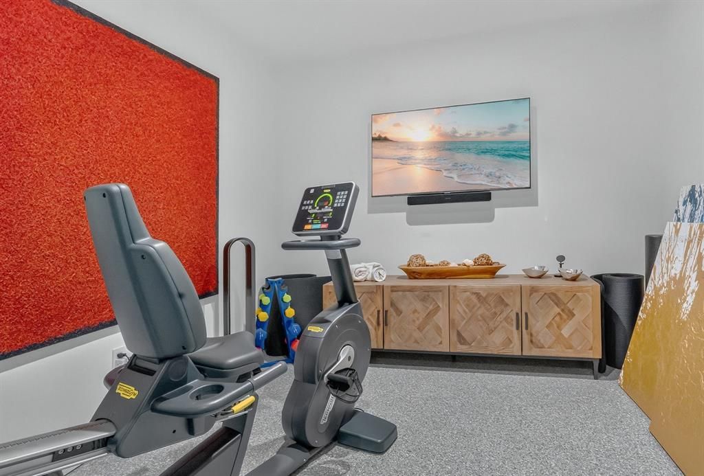 For Sale: $1,975,000 (3 beds, 3 baths, 2351 Square Feet)