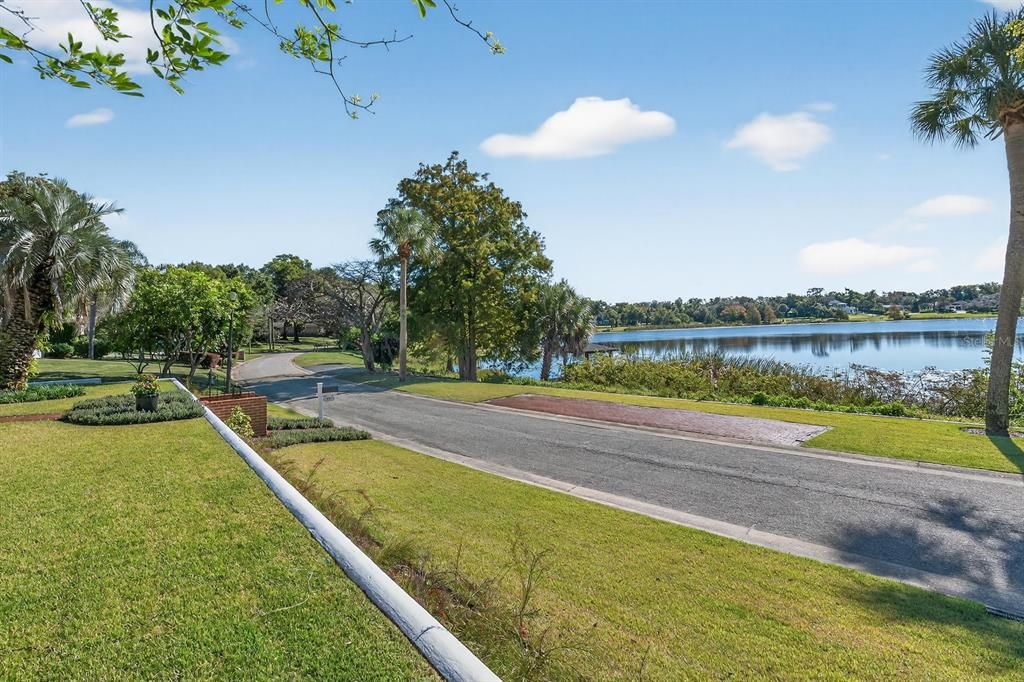 For Sale: $1,975,000 (3 beds, 3 baths, 2351 Square Feet)