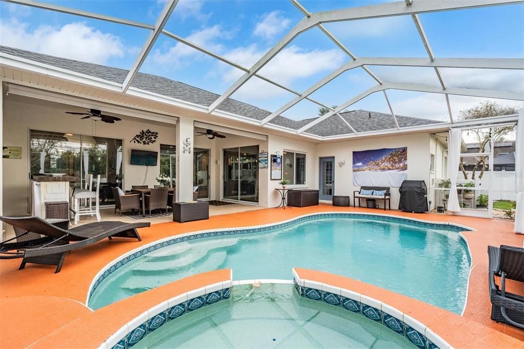 En Venta: $549,000 (3 camas, 2 baños, 2053 Pies cuadrados)