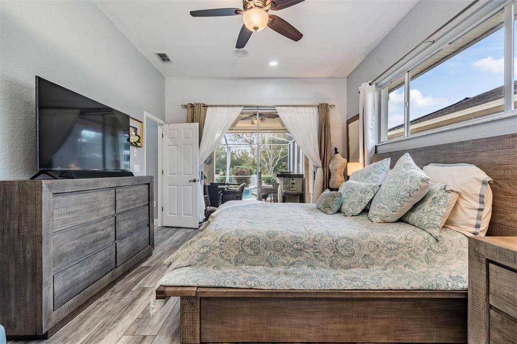 En Venta: $549,000 (3 camas, 2 baños, 2053 Pies cuadrados)