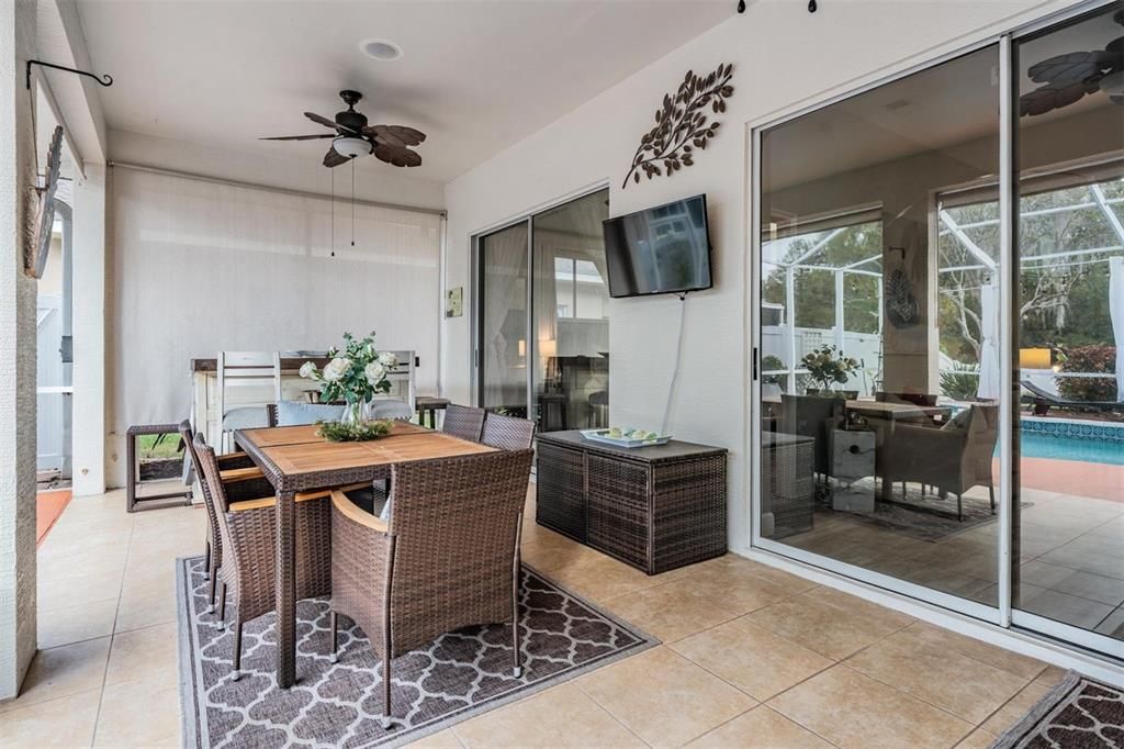 En Venta: $549,000 (3 camas, 2 baños, 2053 Pies cuadrados)