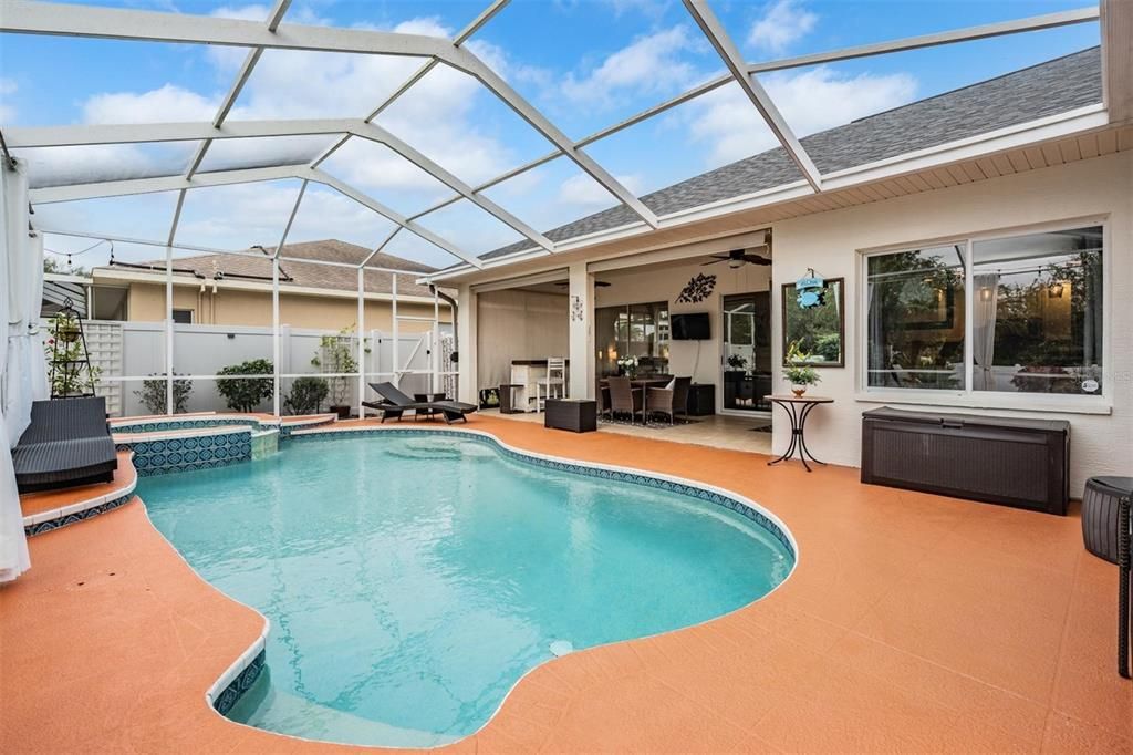 En Venta: $549,000 (3 camas, 2 baños, 2053 Pies cuadrados)