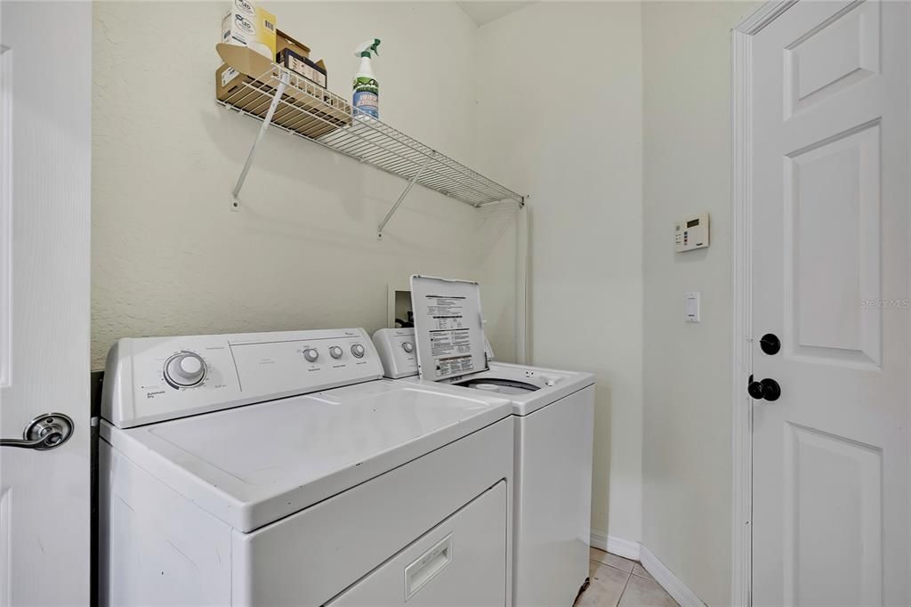 For Rent: $2,195 (3 beds, 3 baths, 1974 Square Feet)