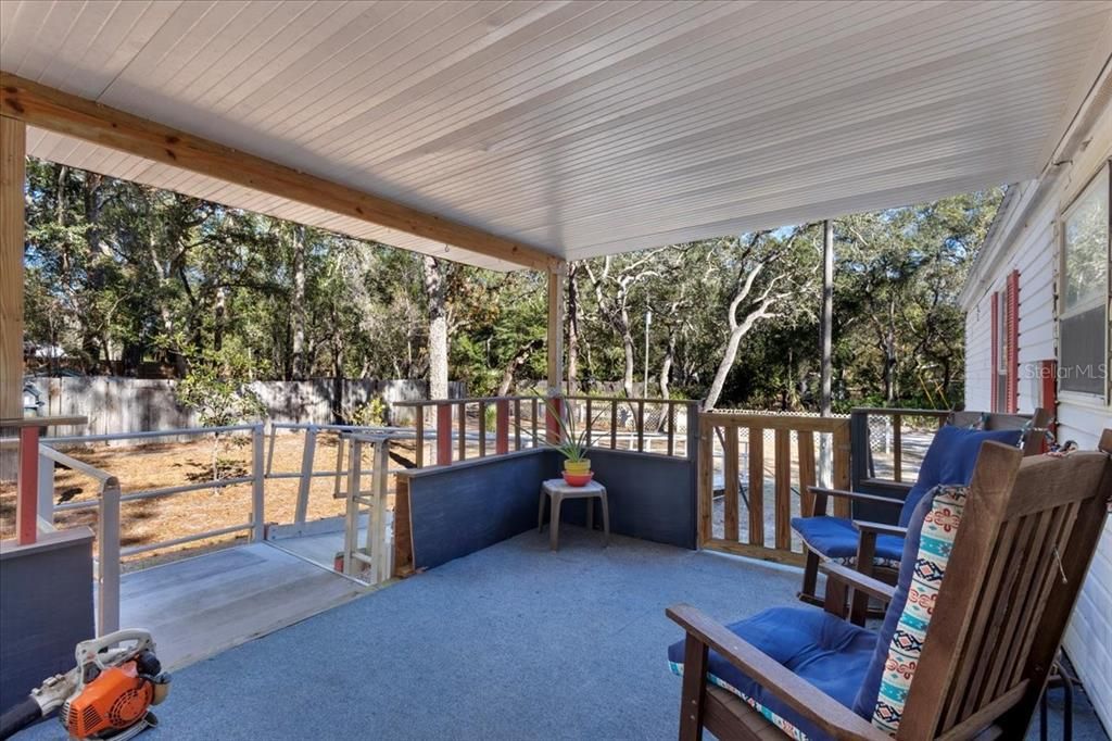 For Sale: $109,900 (2 beds, 1 baths, 784 Square Feet)