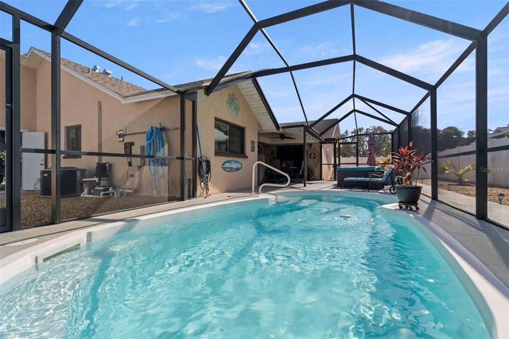 For Sale: $533,000 (3 beds, 2 baths, 1528 Square Feet)