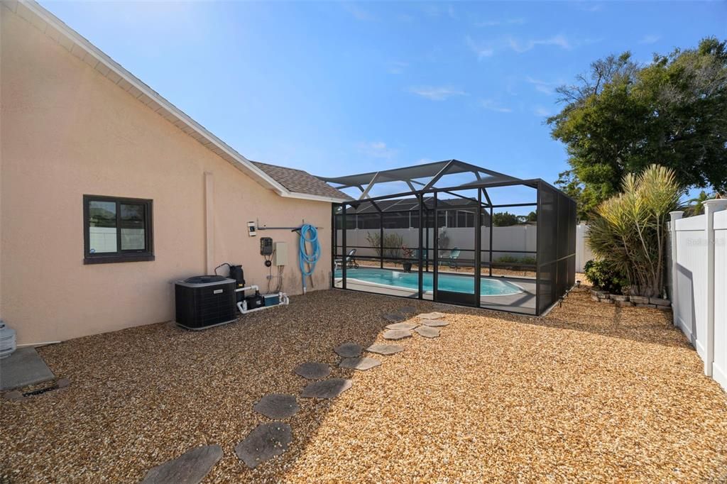 For Sale: $533,000 (3 beds, 2 baths, 1528 Square Feet)