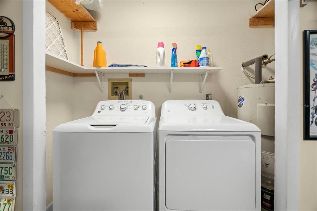 For Sale: $533,000 (3 beds, 2 baths, 1528 Square Feet)