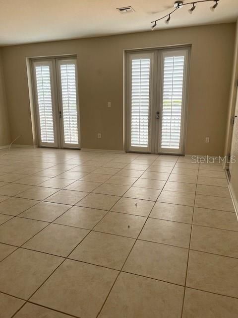 For Rent: $2,150 (2 beds, 2 baths, 1064 Square Feet)