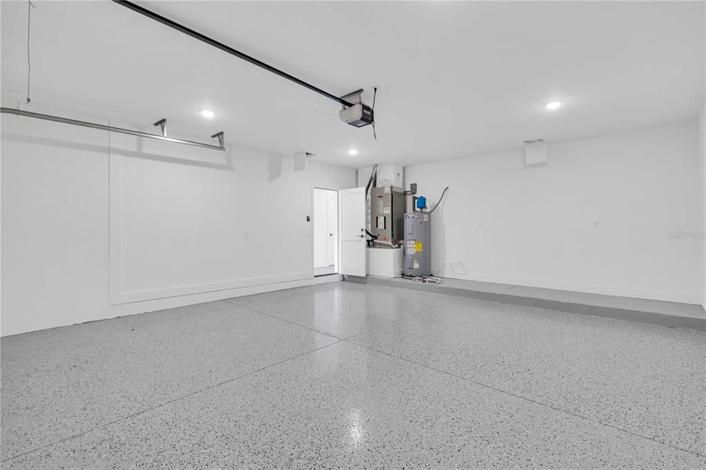 В аренду: $8,495 (4 спален, 3 ванн, 3313 Квадратных фут)