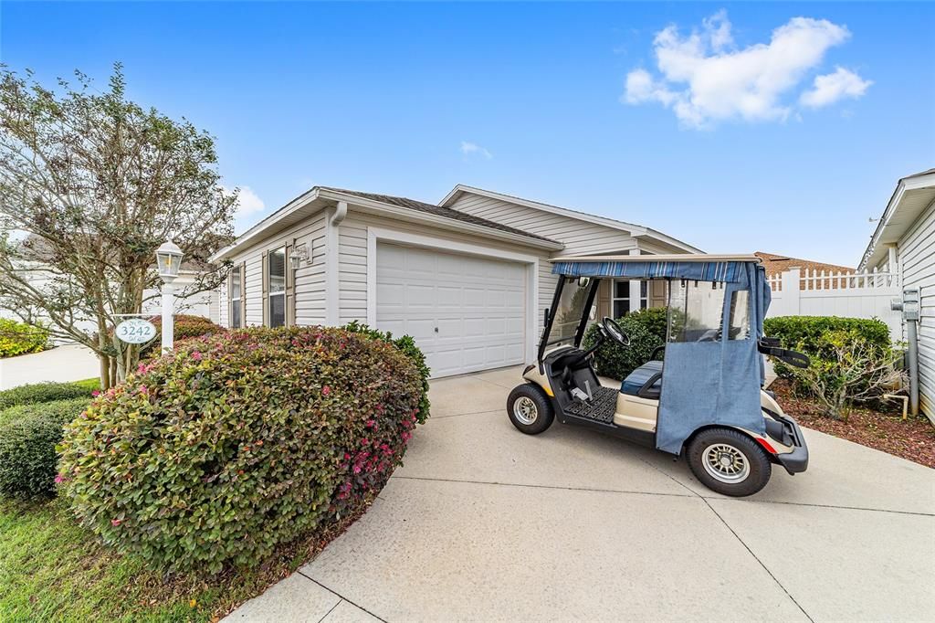 For Sale: $314,900 (2 beds, 2 baths, 1206 Square Feet)