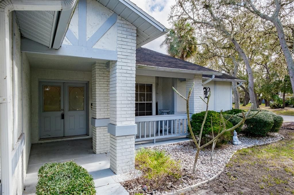 На продажу: $279,900 (2 спален, 2 ванн, 2001 Квадратных фут)