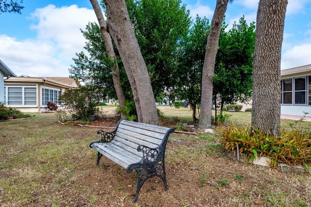 На продажу: $279,900 (2 спален, 2 ванн, 2001 Квадратных фут)