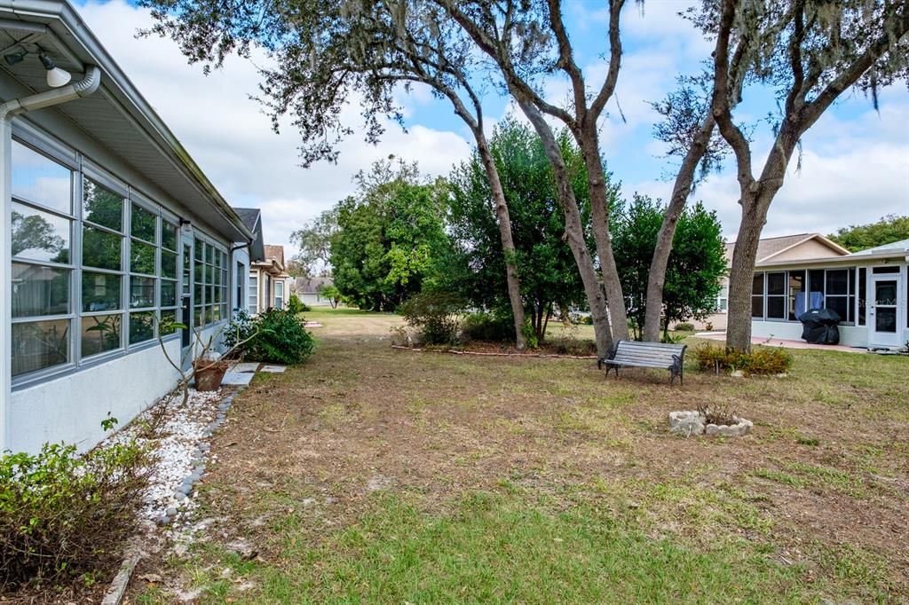 На продажу: $279,900 (2 спален, 2 ванн, 2001 Квадратных фут)