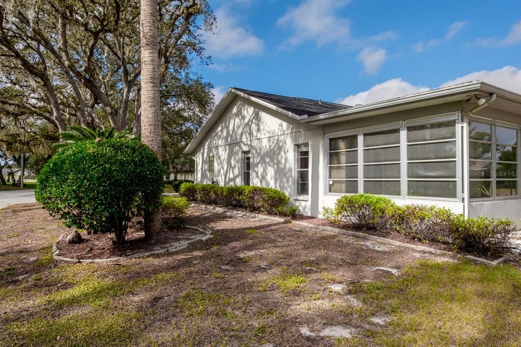 На продажу: $279,900 (2 спален, 2 ванн, 2001 Квадратных фут)