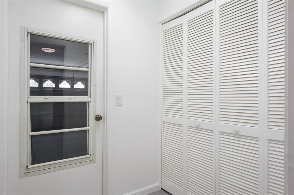 На продажу: $279,900 (2 спален, 2 ванн, 2001 Квадратных фут)