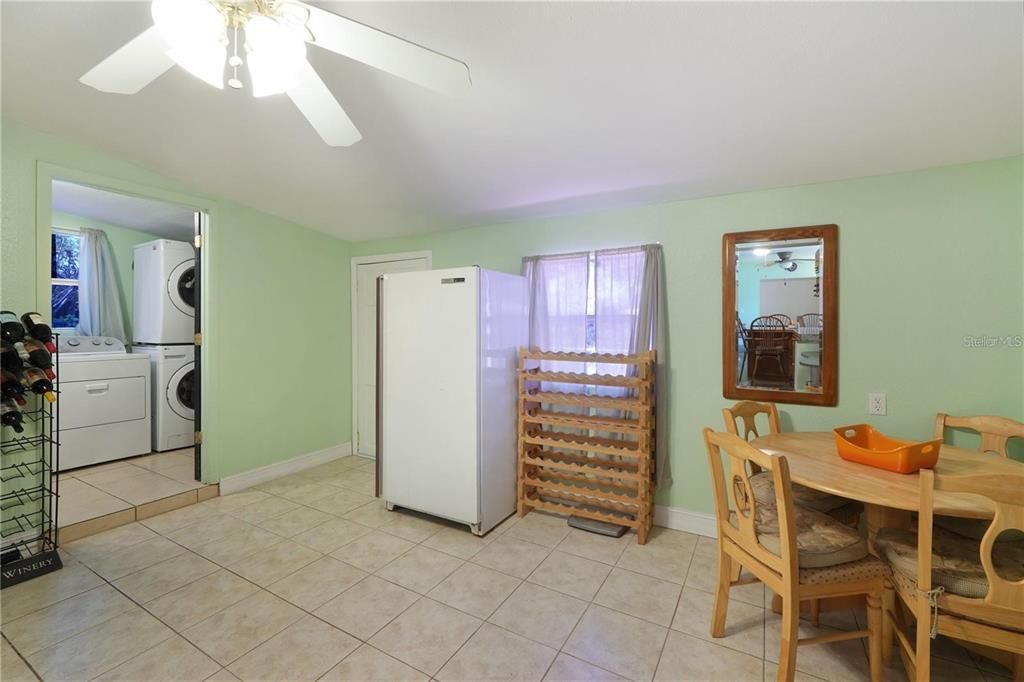For Sale: $380,000 (4 beds, 2 baths, 1652 Square Feet)