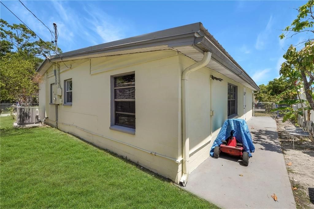 For Sale: $380,000 (4 beds, 2 baths, 1652 Square Feet)