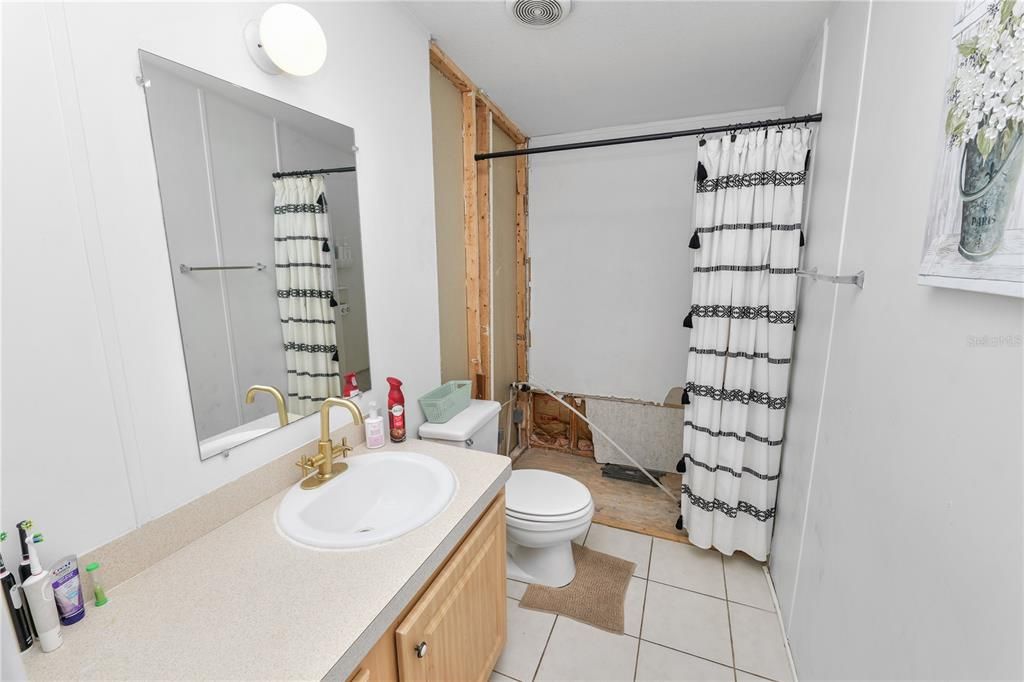 For Sale: $325,000 (4 beds, 2 baths, 2432 Square Feet)