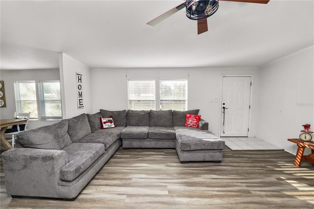 For Sale: $325,000 (4 beds, 2 baths, 2432 Square Feet)