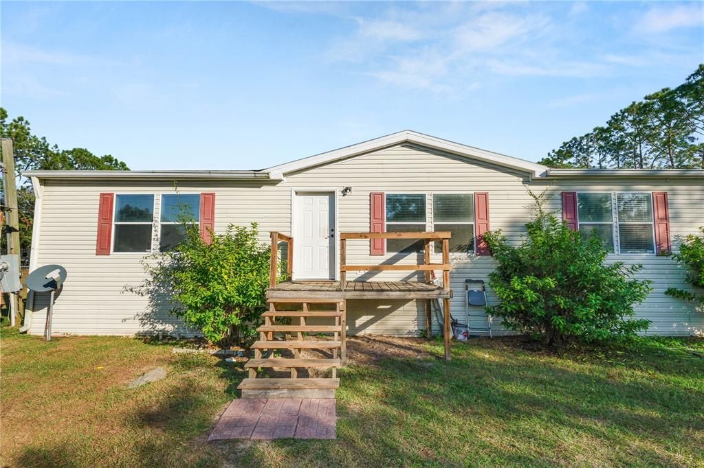 For Sale: $325,000 (4 beds, 2 baths, 2432 Square Feet)