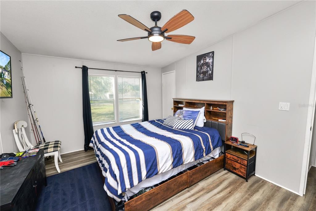 For Sale: $325,000 (4 beds, 2 baths, 2432 Square Feet)