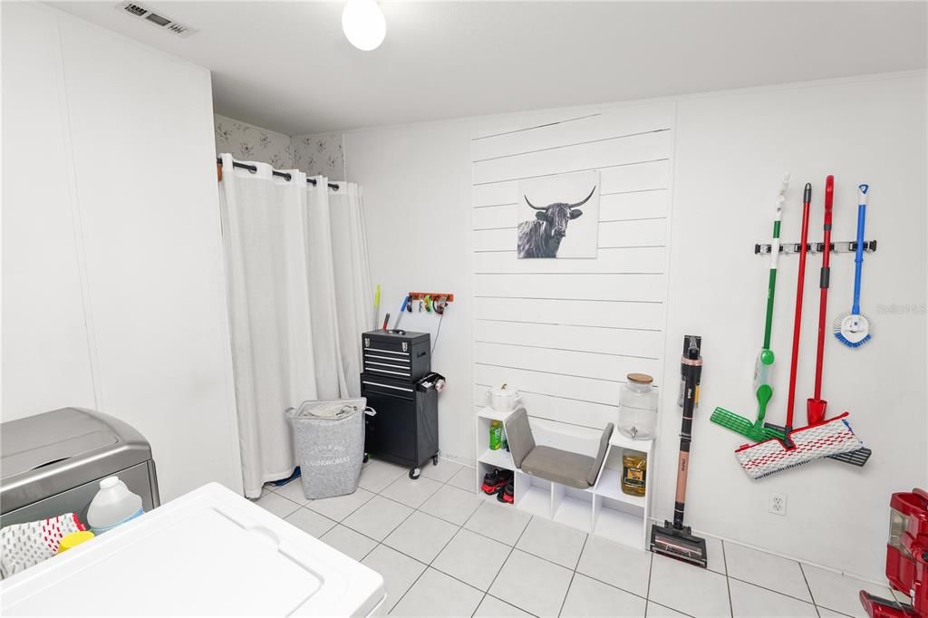 For Sale: $325,000 (4 beds, 2 baths, 2432 Square Feet)