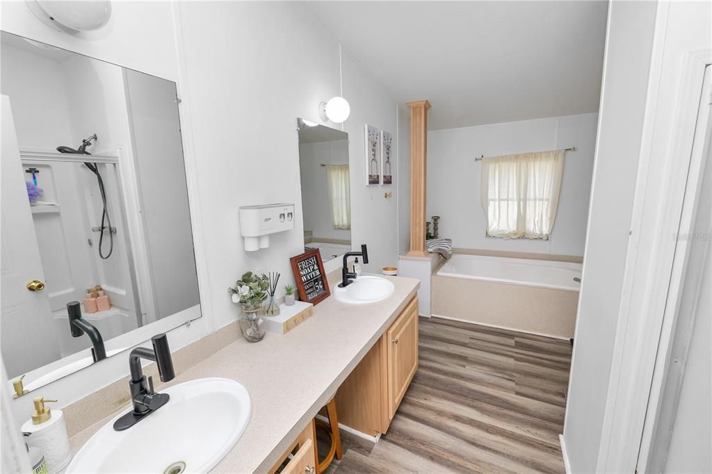 For Sale: $325,000 (4 beds, 2 baths, 2432 Square Feet)