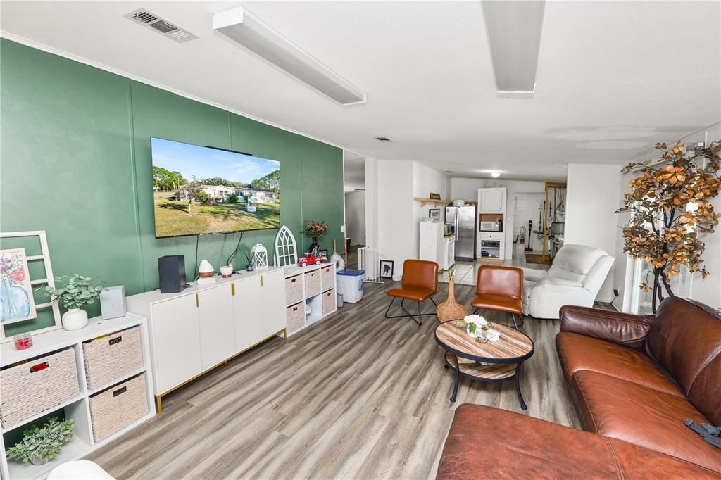 For Sale: $325,000 (4 beds, 2 baths, 2432 Square Feet)