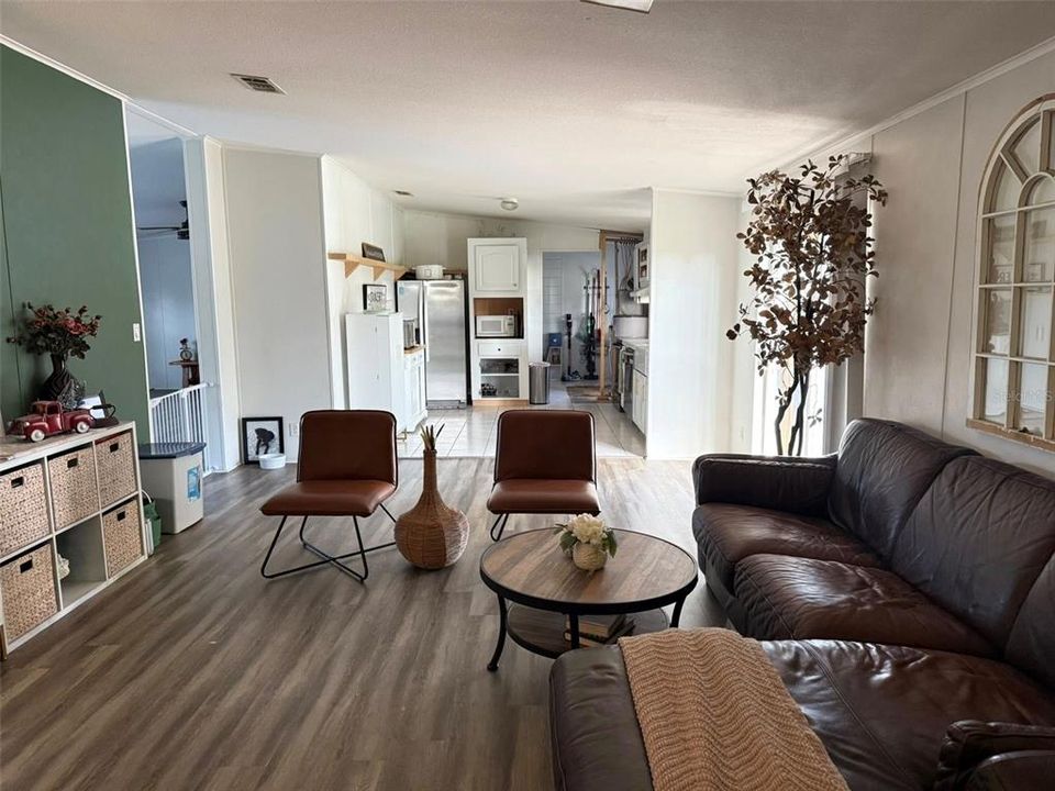 For Sale: $325,000 (4 beds, 2 baths, 2432 Square Feet)