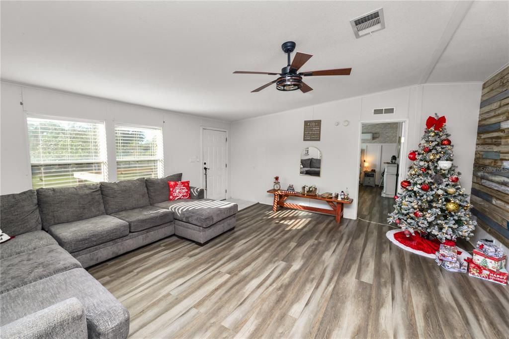 For Sale: $325,000 (4 beds, 2 baths, 2432 Square Feet)