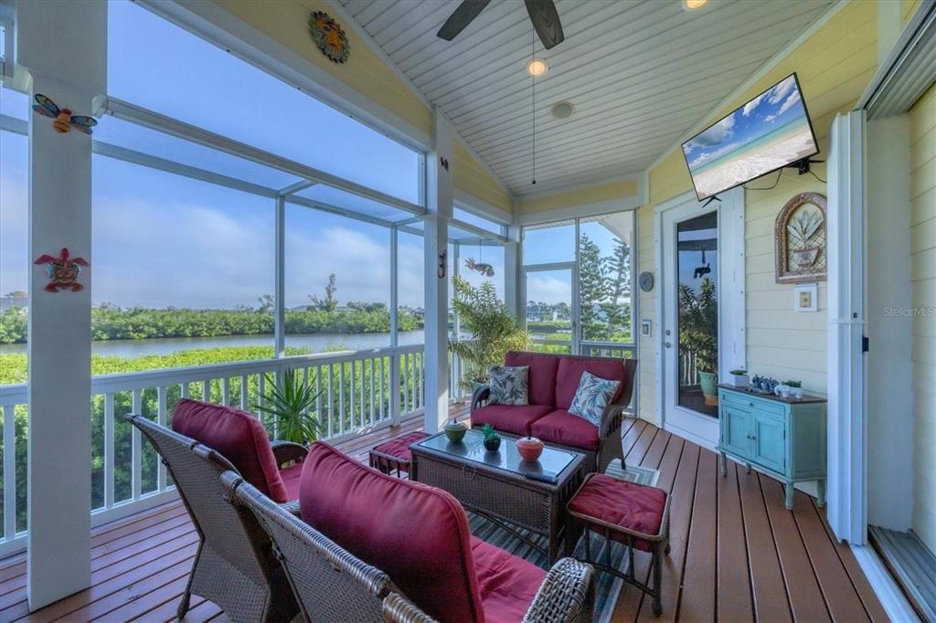 En Venta: $995,000 (3 camas, 2 baños, 1570 Pies cuadrados)