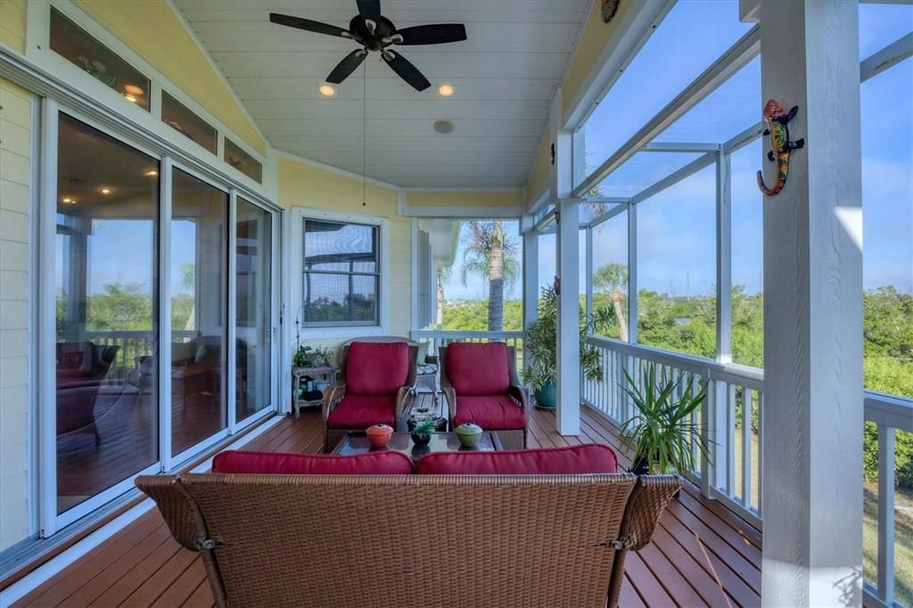 En Venta: $995,000 (3 camas, 2 baños, 1570 Pies cuadrados)