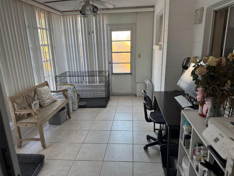 En Renta: $1,550 (3 camas, 1 baños, 1008 Pies cuadrados)